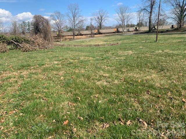 3.02AC 9th Avenue E Hendersonville NC 28792