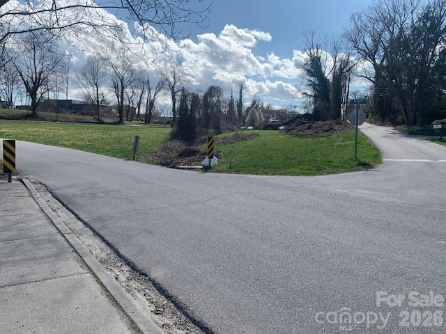 3.02AC 9th Avenue E Hendersonville NC 28792