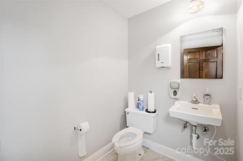 4523 Park Road Charlotte NC 28209