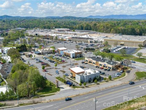 15-40 Peaks Center Lane Asheville NC 28805