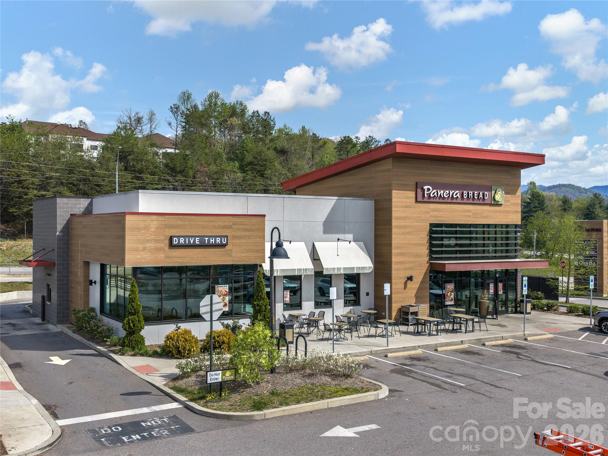 15-40 Peaks Center Lane Asheville NC 28805