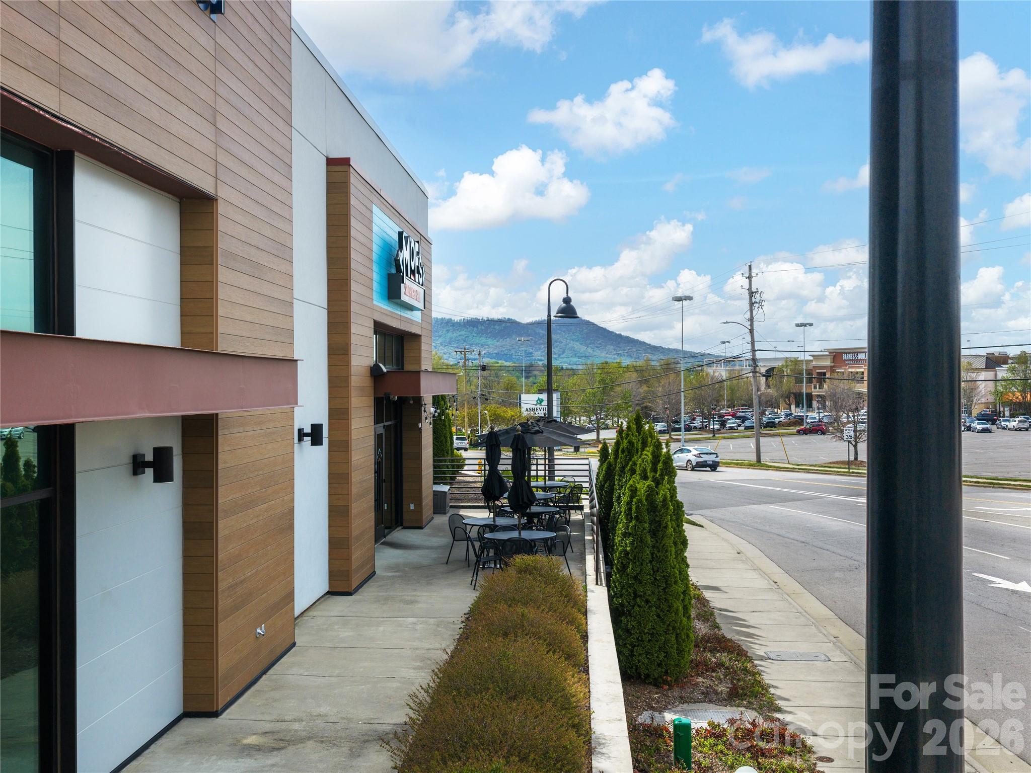 15-40 Peaks Center Lane Asheville NC 28805