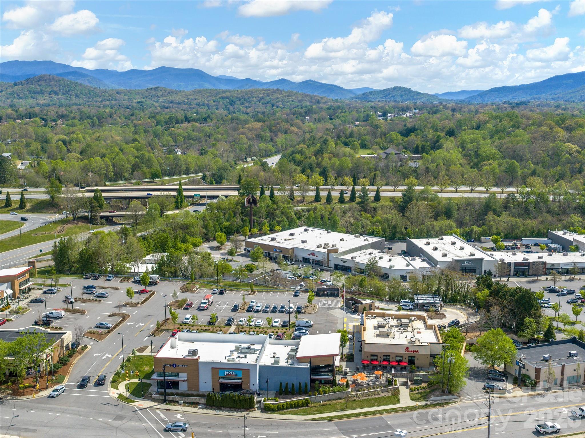 15-40 Peaks Center Lane Asheville NC 28805