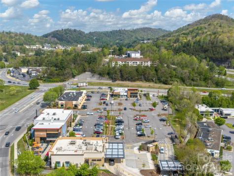 15-40 Peaks Center Lane Asheville NC 28805