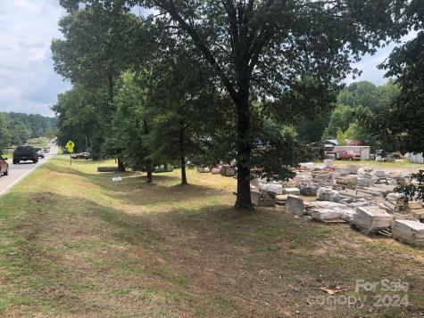716 Oakridge Farm Highway Mooresville NC 28115