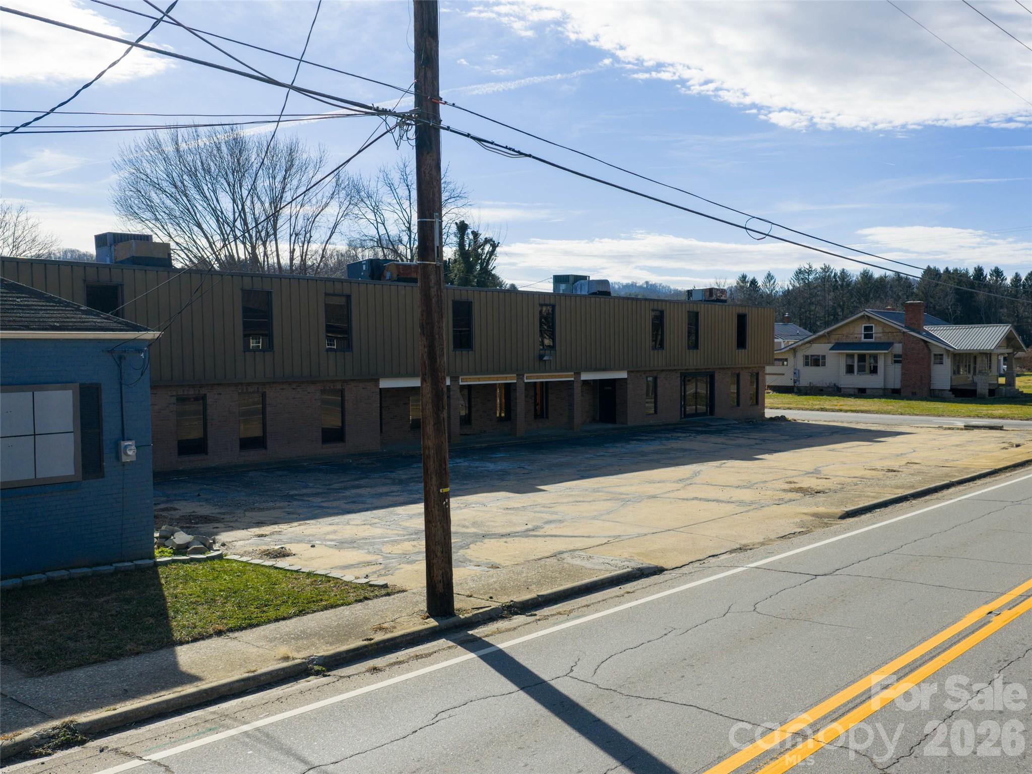 3264 Broad Street Clyde NC 28721