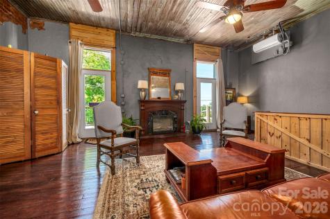 138 E Main Street Forest City NC 28043