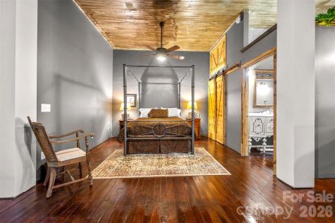 138 E Main Street Forest City NC 28043