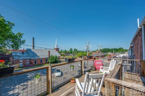 138 E Main Street Forest City NC 28043