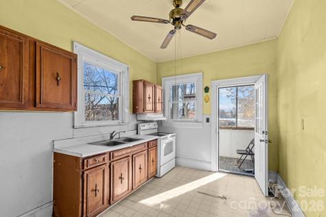 1011 Ashe Avenue NW Lenoir NC 28645