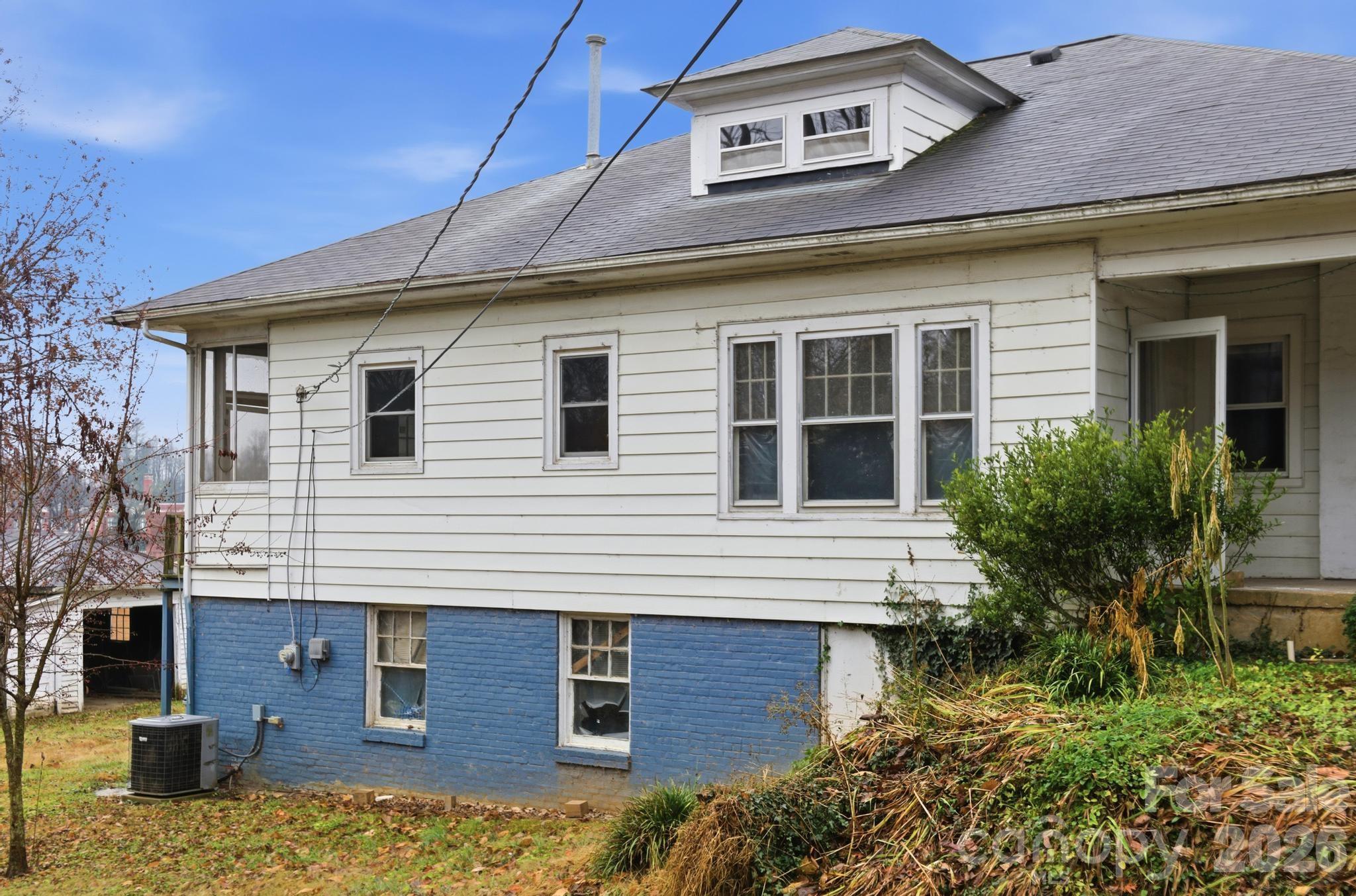 1011 Ashe Avenue NW Lenoir NC 28645