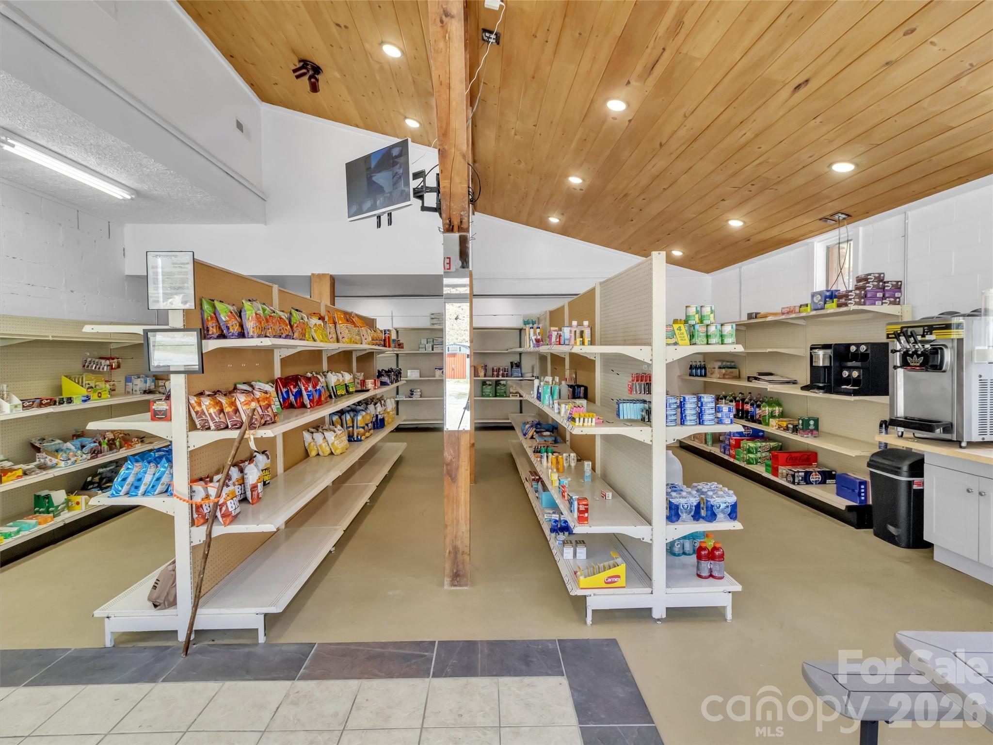 11214 Us 19 Highway N Maggie Valley NC 28751