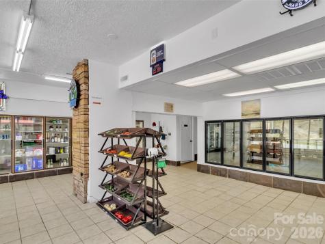 11214 Us 19 Highway N Maggie Valley NC 28751