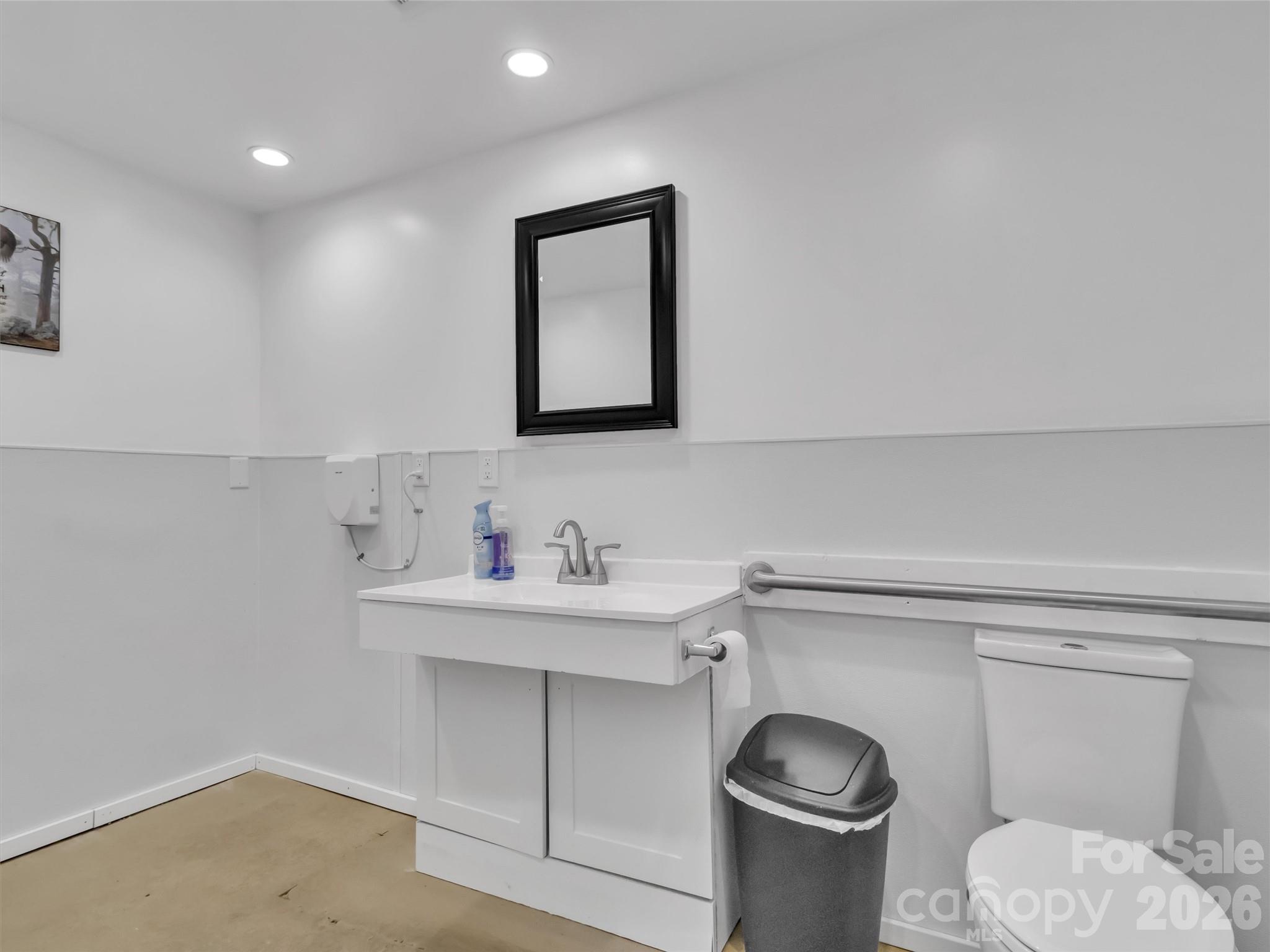 11214 Us 19 Highway N Maggie Valley NC 28751