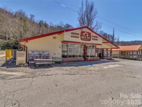 11214 Us 19 Highway N Maggie Valley NC 28751