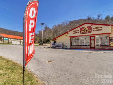 11214 Us 19 Highway N Maggie Valley NC 28751