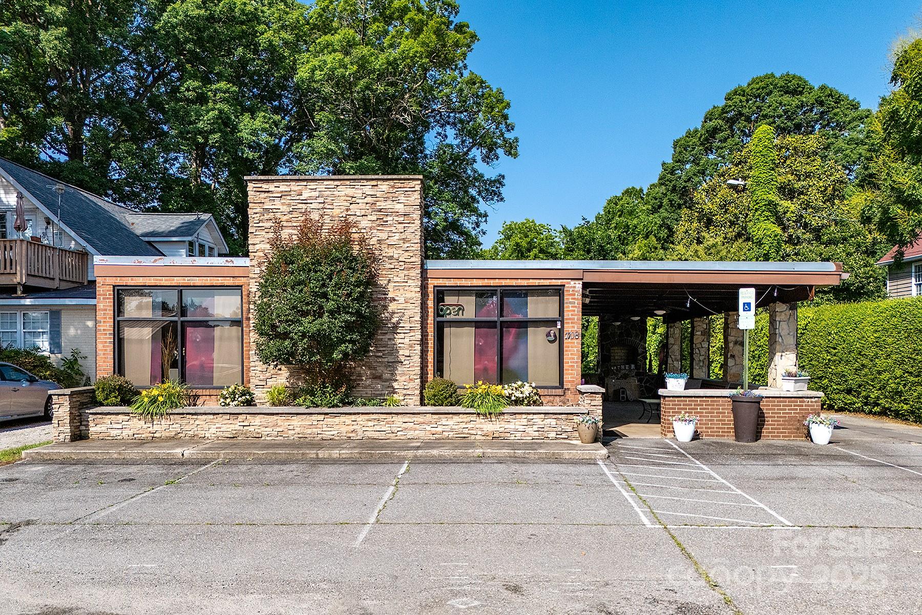 1108 S Main Street Kannapolis NC 28081