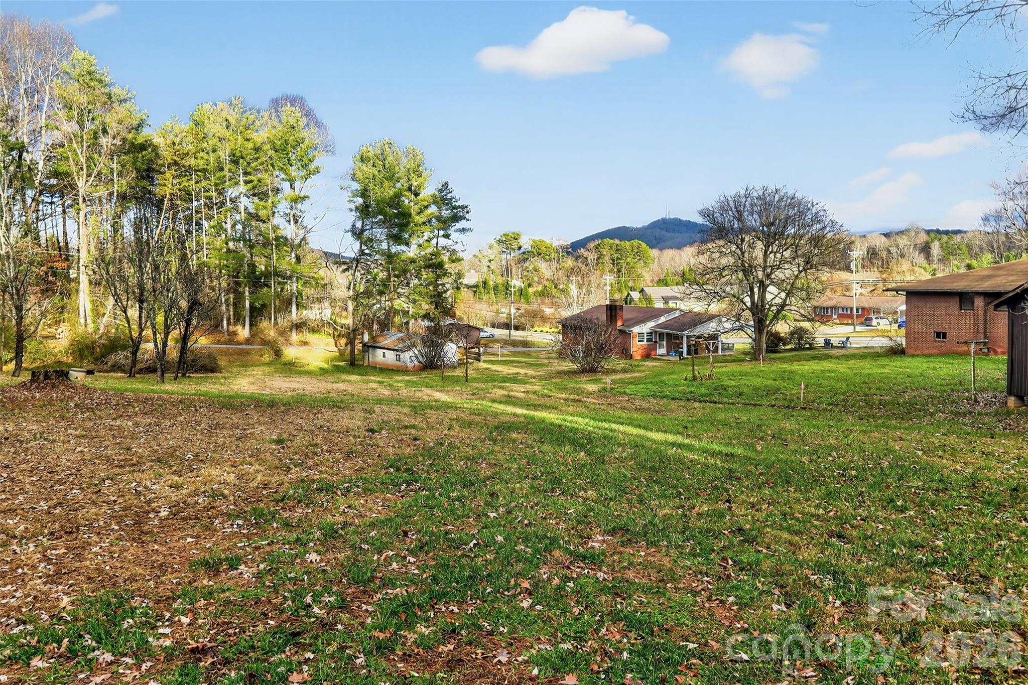 2390 Sugar Hill Road Marion NC 28752
