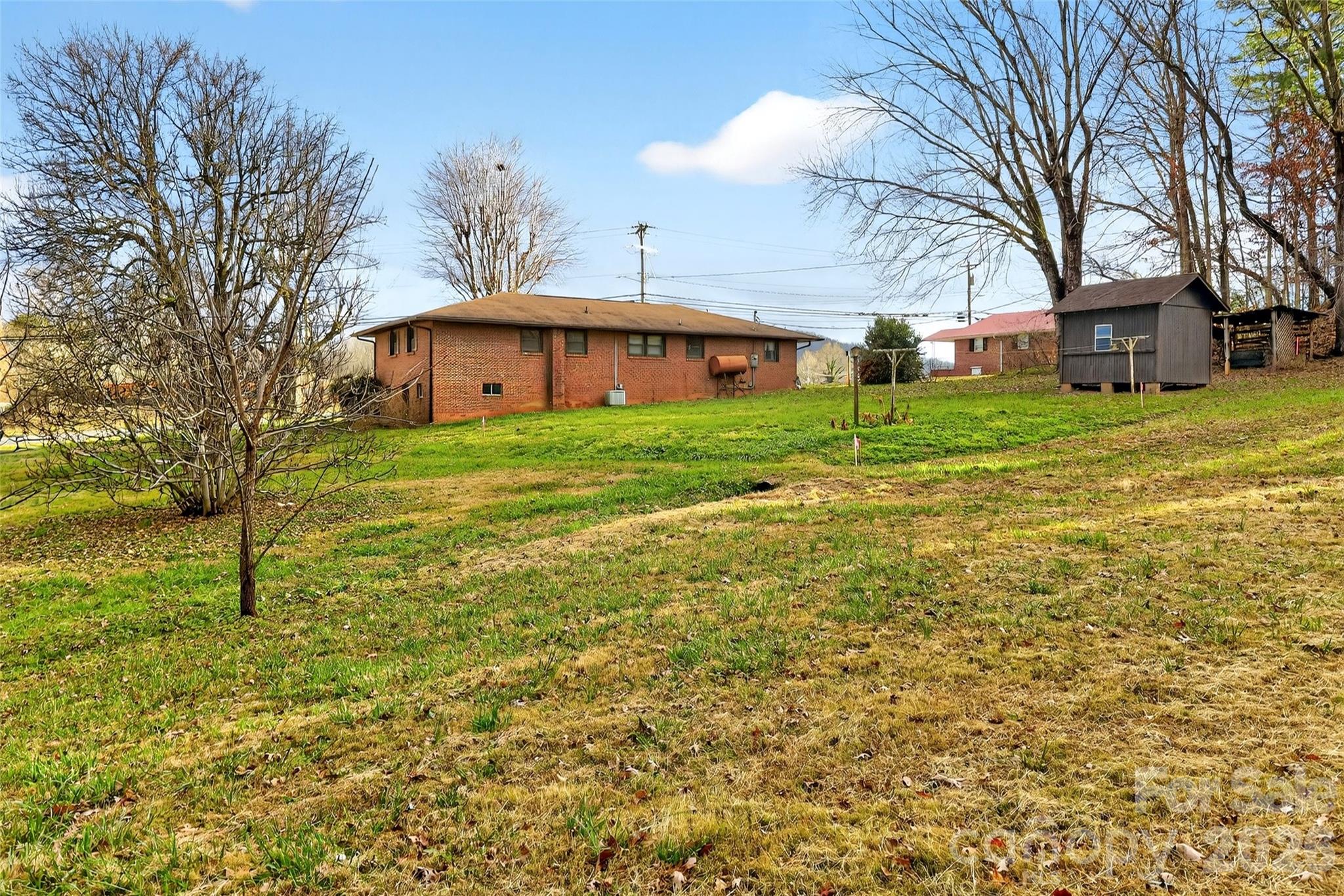 2390 Sugar Hill Road Marion NC 28752
