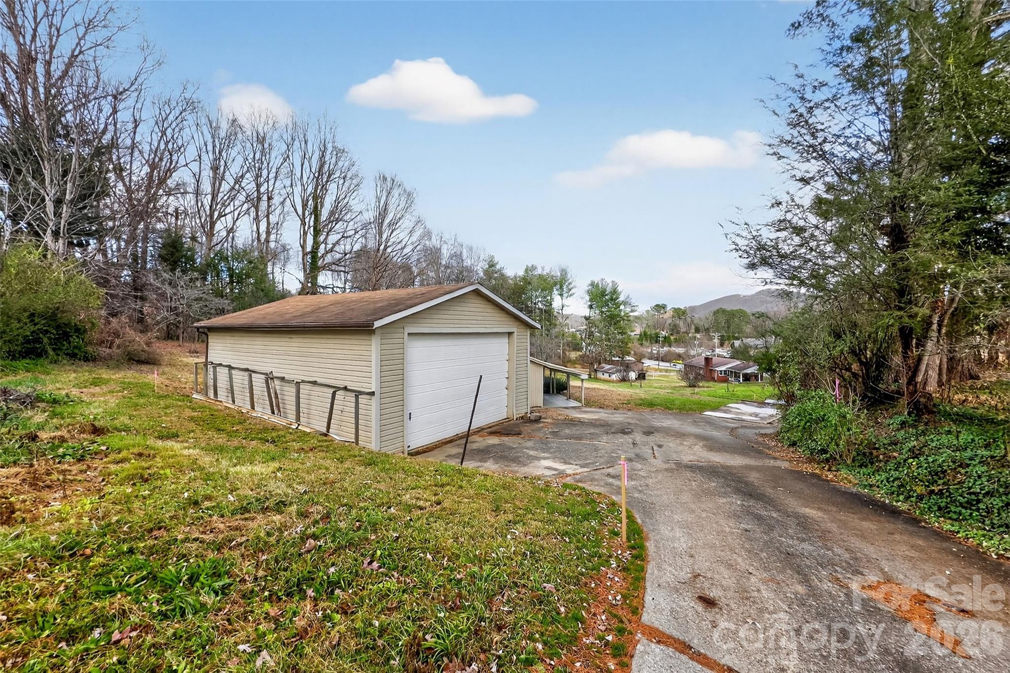2390 Sugar Hill Road Marion NC 28752
