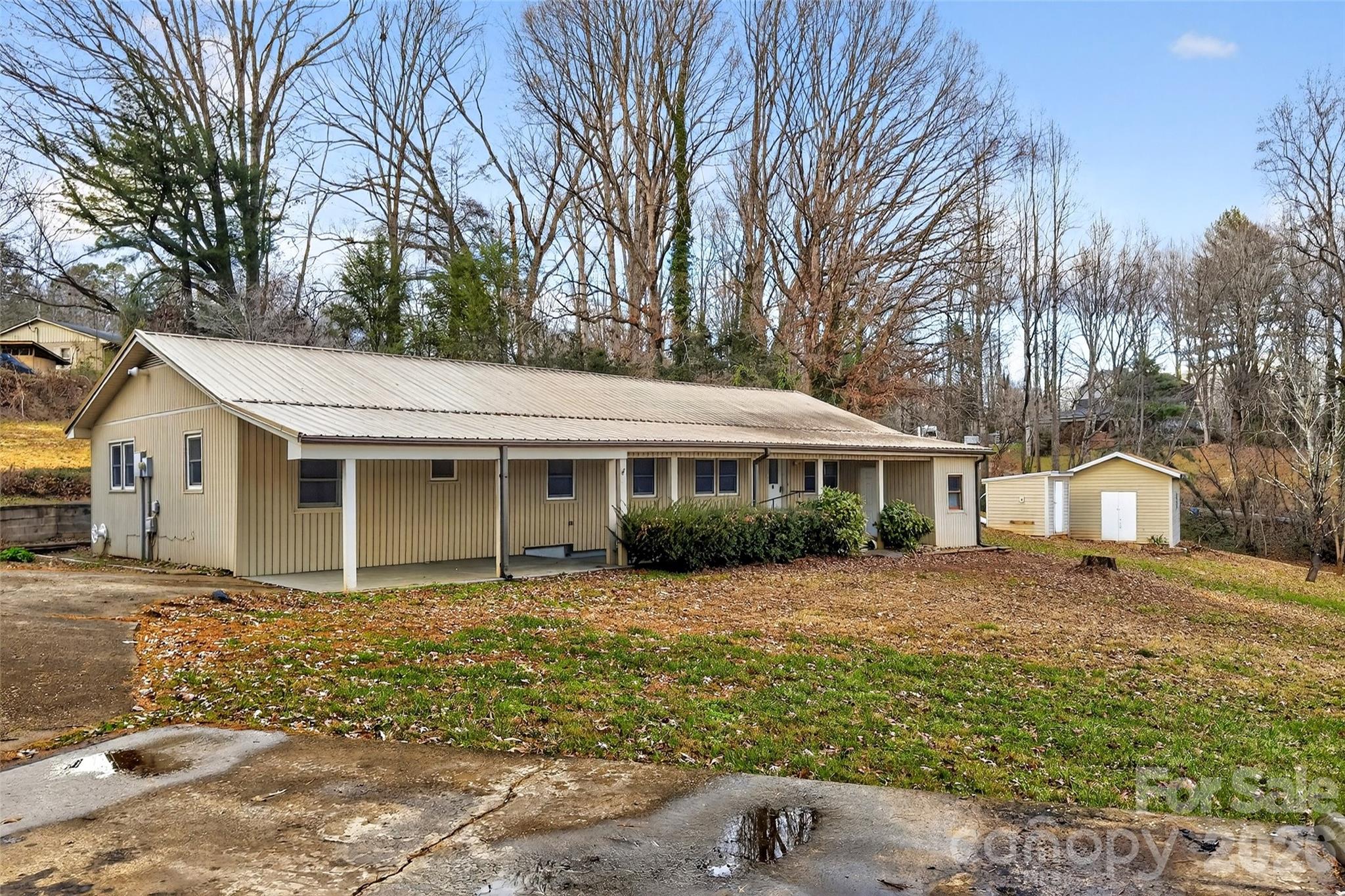 2390 Sugar Hill Road Marion NC 28752
