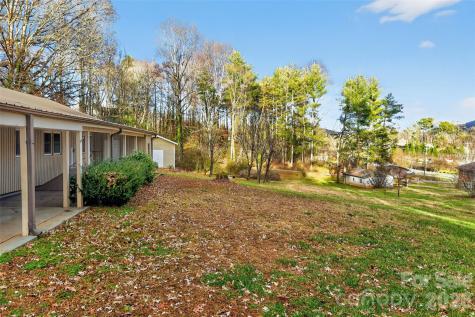 2390 Sugar Hill Road Marion NC 28752
