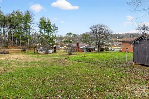2390 Sugar Hill Road Marion NC 28752