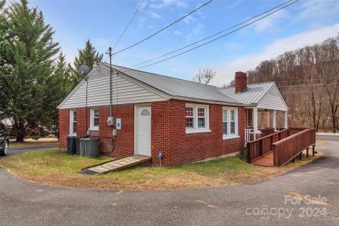 286 Skyland Drive Sylva NC 28779