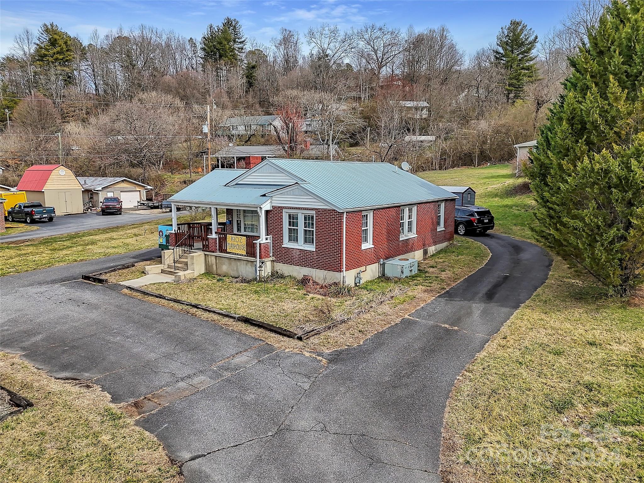 286 Skyland Drive Sylva NC 28779