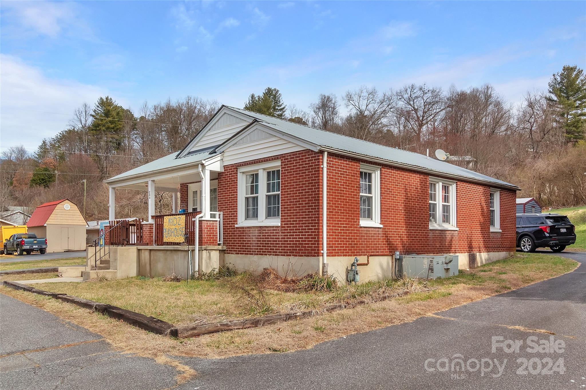286 Skyland Drive Sylva NC 28779