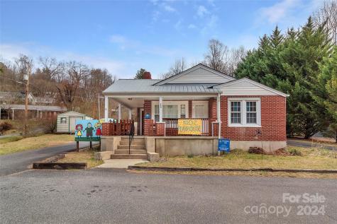 286 Skyland Drive Sylva NC 28779