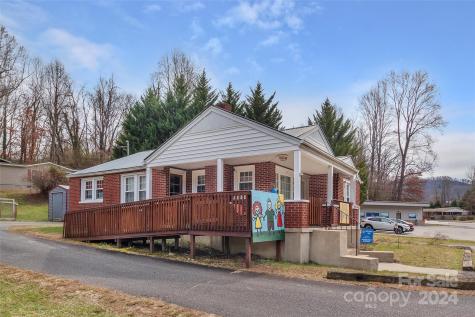 286 Skyland Drive Sylva NC 28779