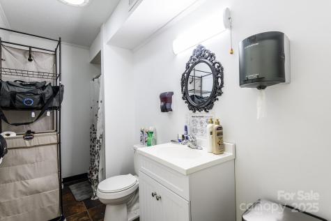 107 Light Street Lenoir NC 28645