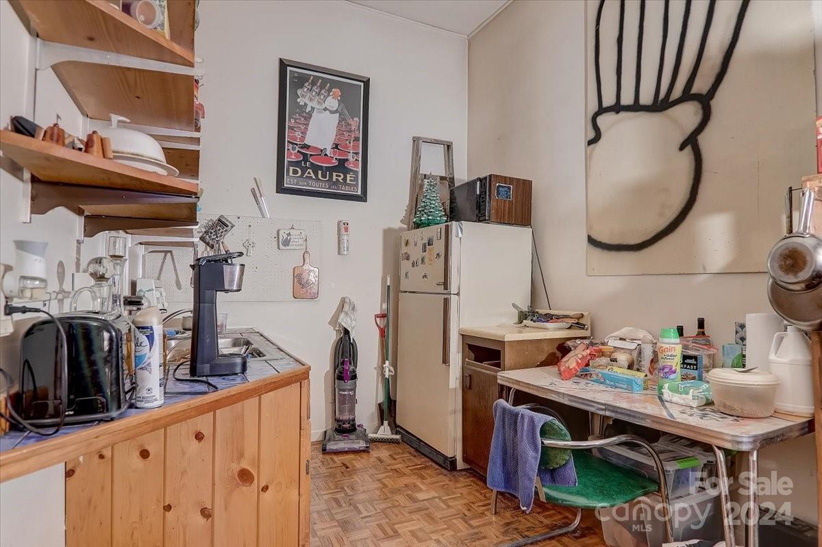 10 N Spruce Street Asheville NC 28801