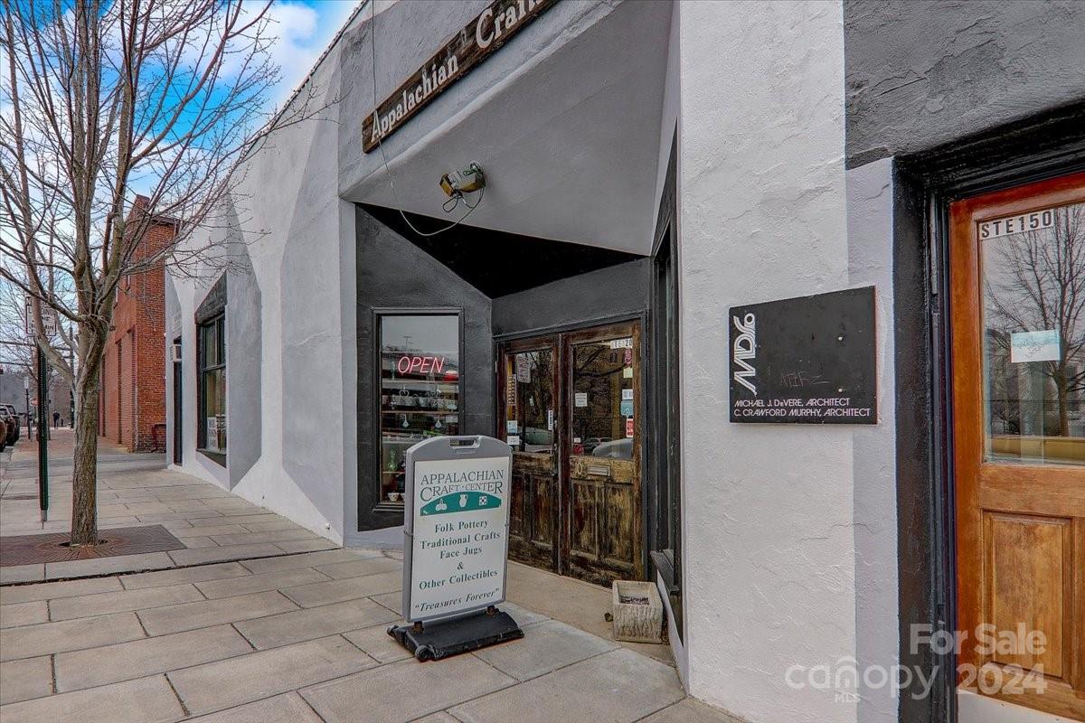 10 N Spruce Street Asheville NC 28801
