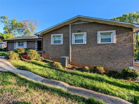 218 Sequoia Place Charlotte NC 28217