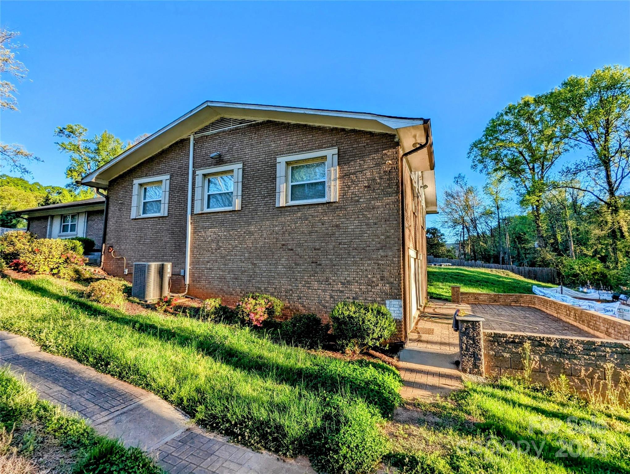 218 Sequoia Place Charlotte NC 28217