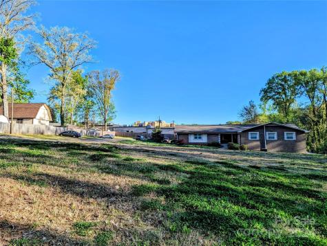 218 Sequoia Place Charlotte NC 28217