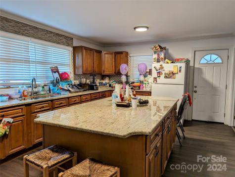 218 Sequoia Place Charlotte NC 28217
