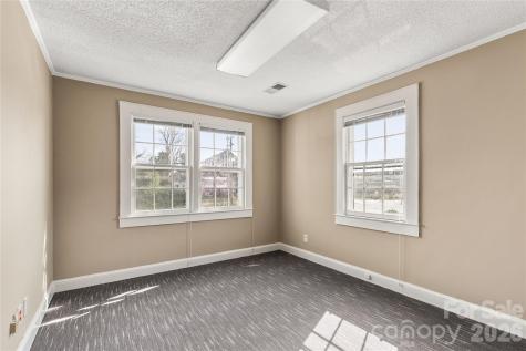 302 N White Street Lancaster SC 29720