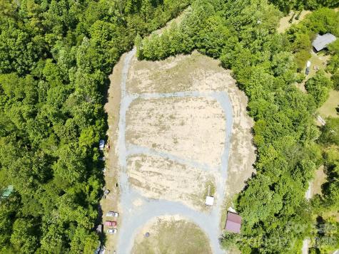5373 Green River Cove Road Saluda NC 28773