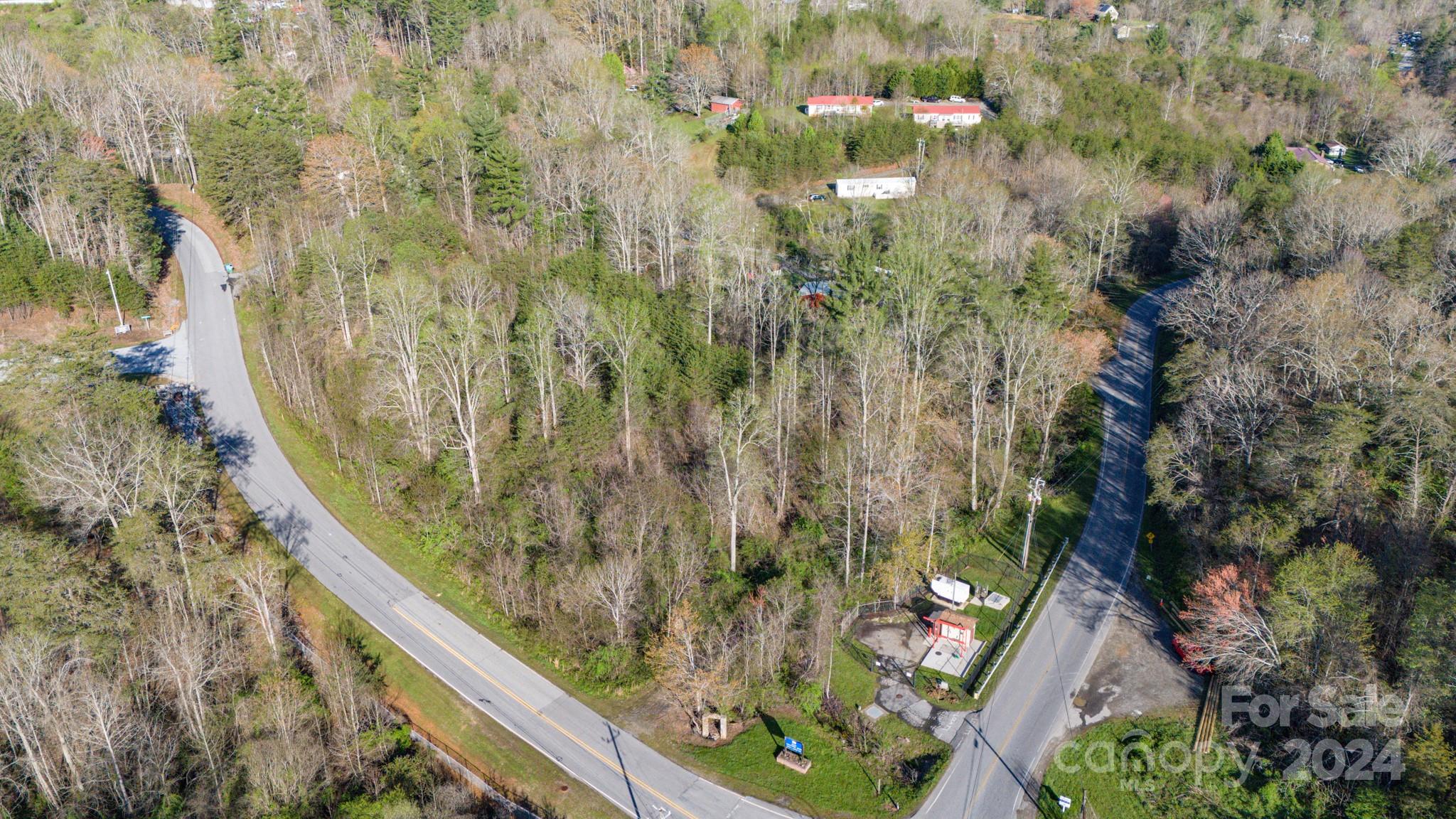 00 Canoe Lane Asheville NC 28804