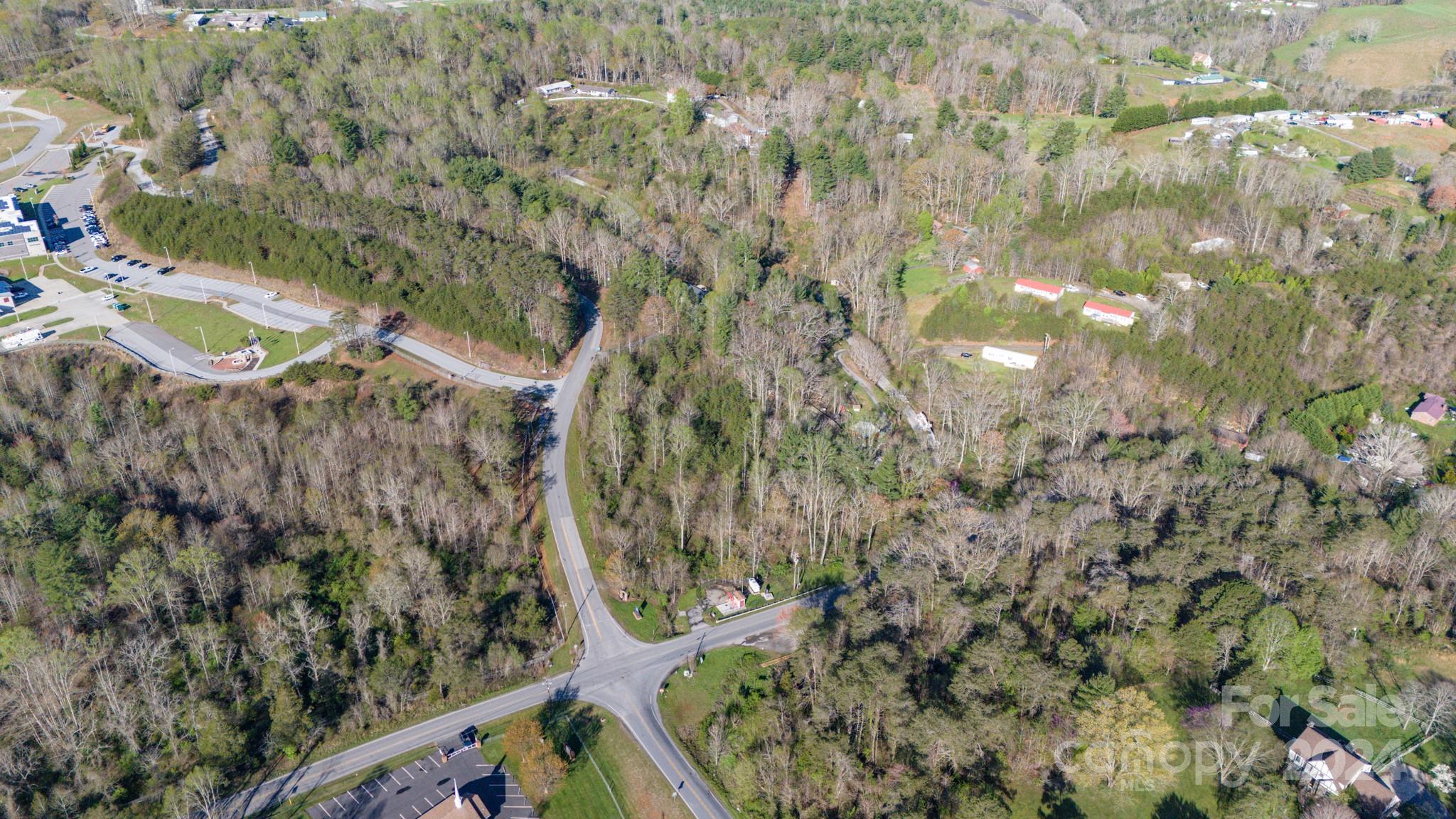 00 Canoe Lane Asheville NC 28804