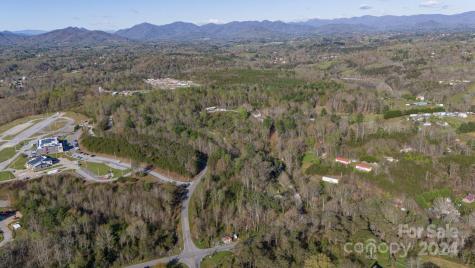 00 Canoe Lane Asheville NC 28804