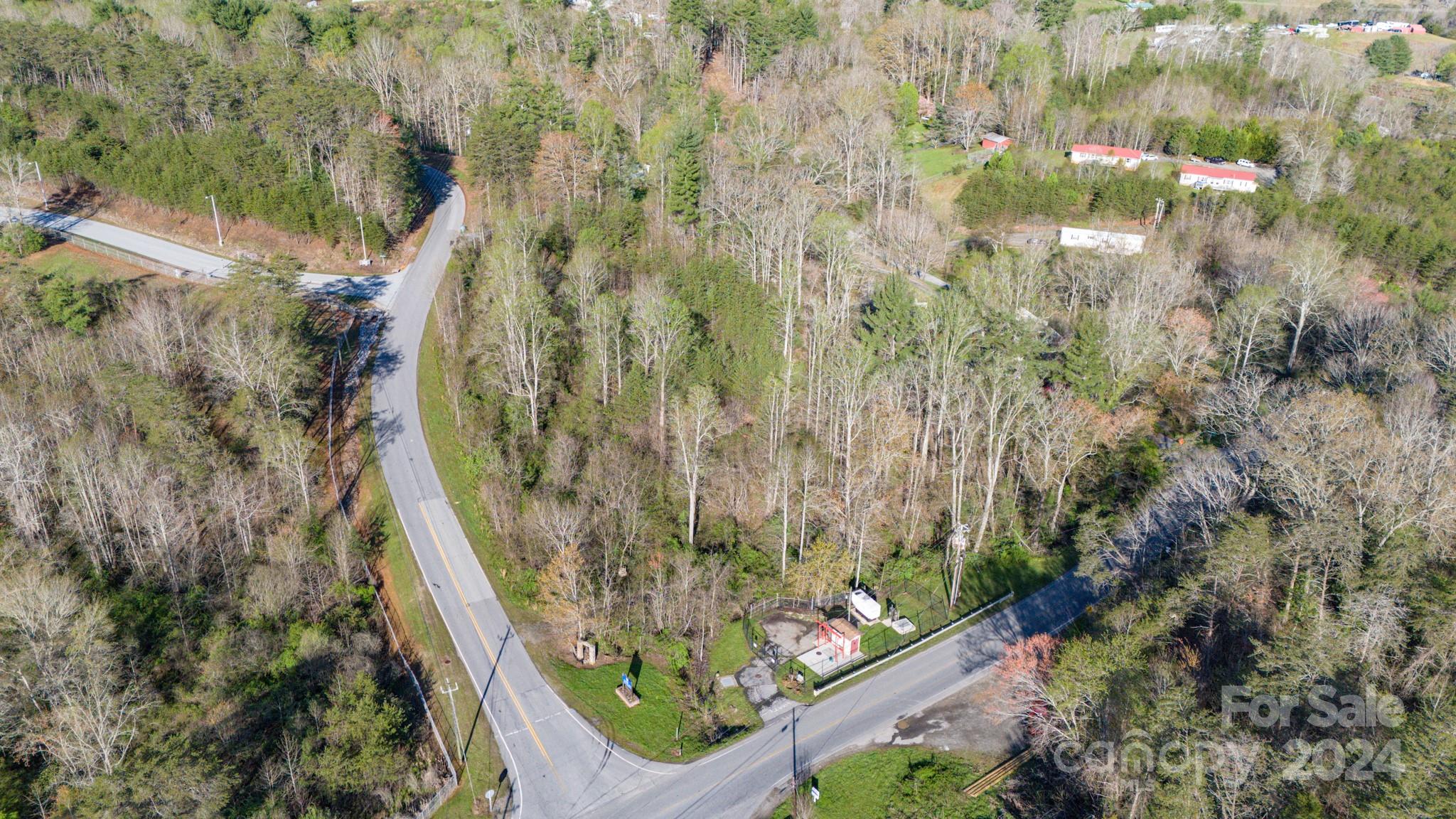 00 Canoe Lane Asheville NC 28804