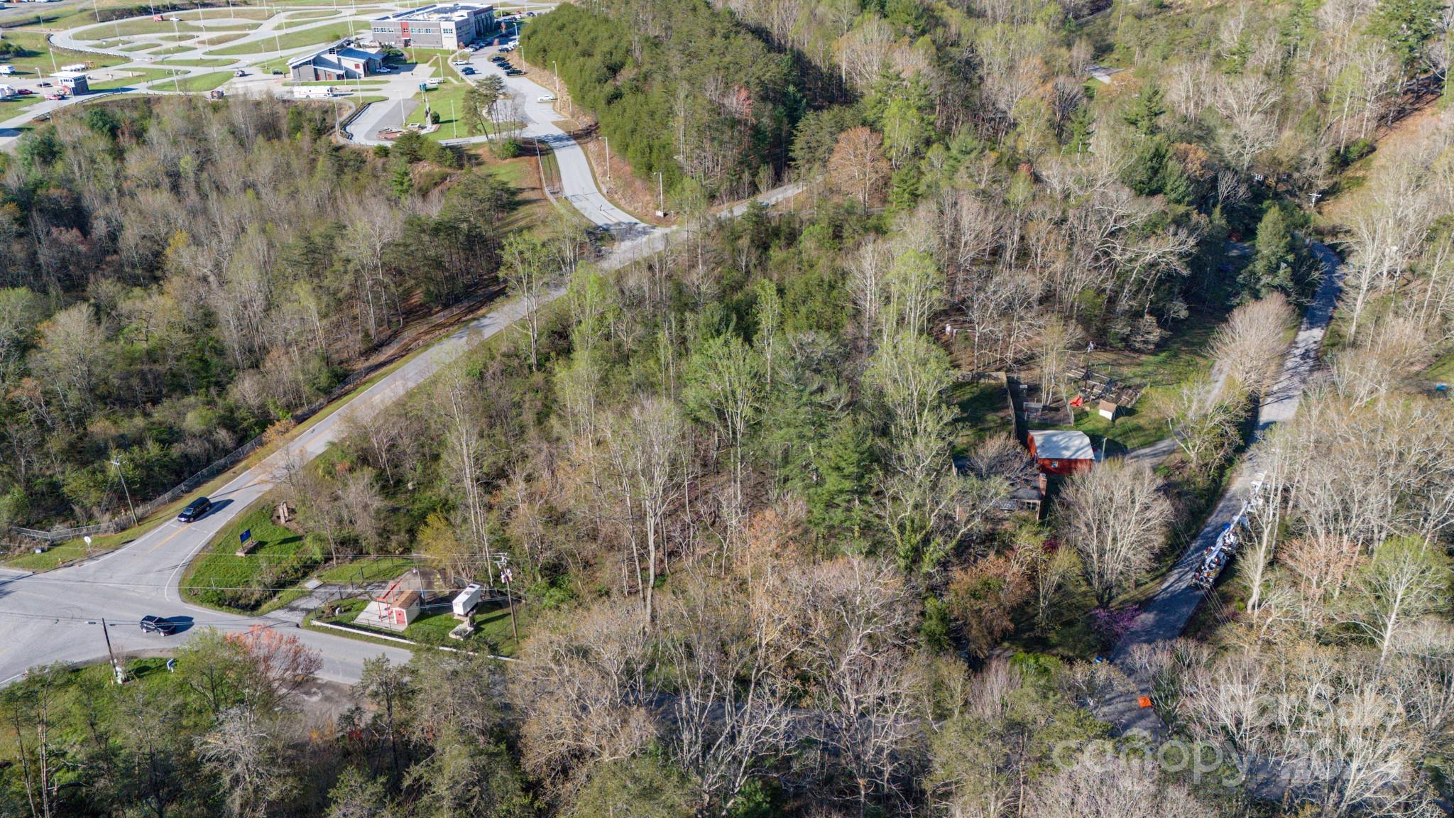 00 Canoe Lane Asheville NC 28804