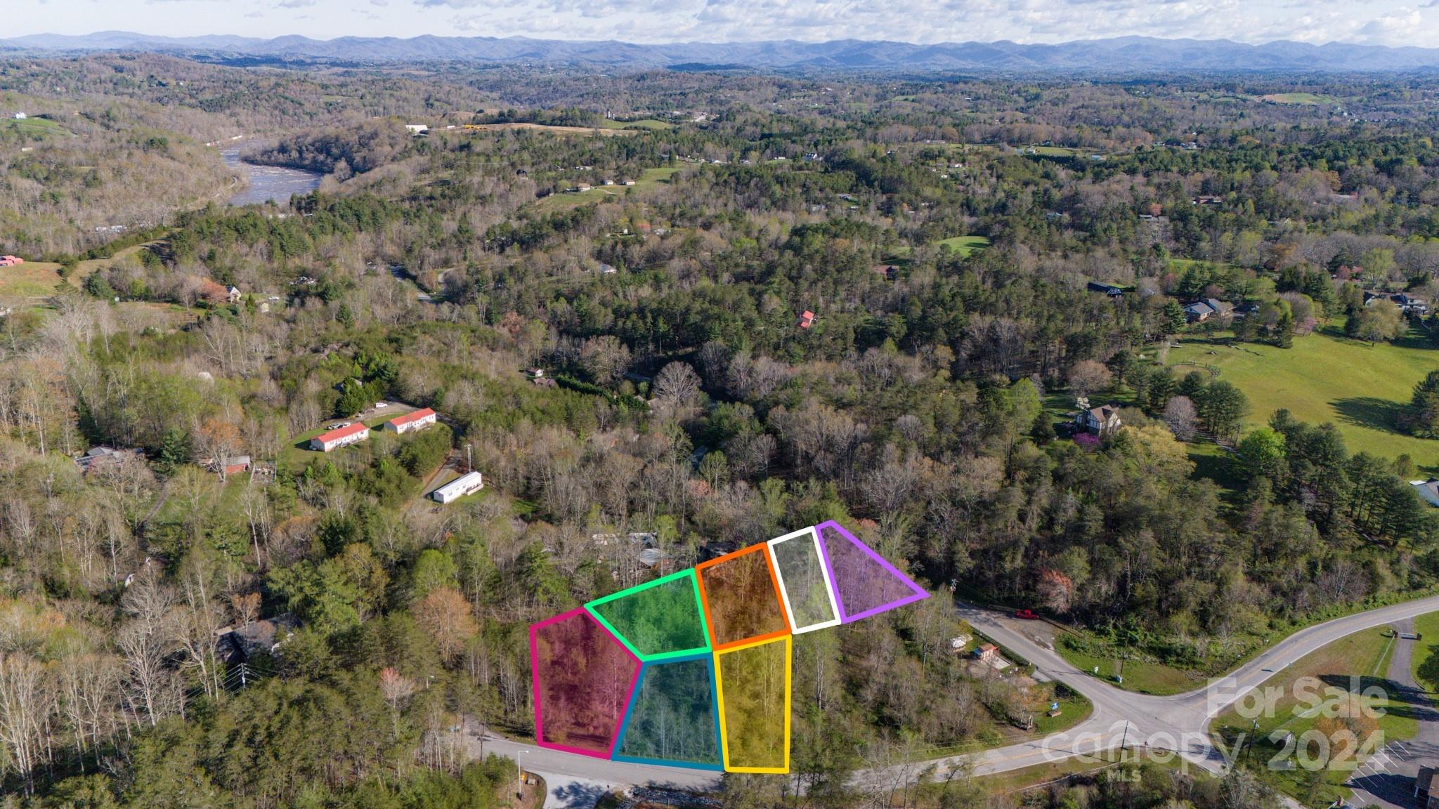 00 Canoe Lane Asheville NC 28804