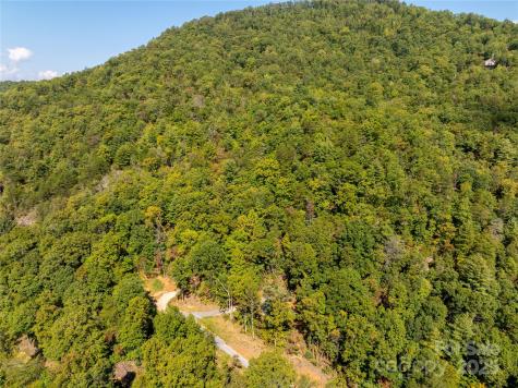 8888 Cedar Creek Farm Road Tuckasegee NC 28783