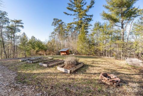 131 Ivy Bluff Road Marshall NC 28753