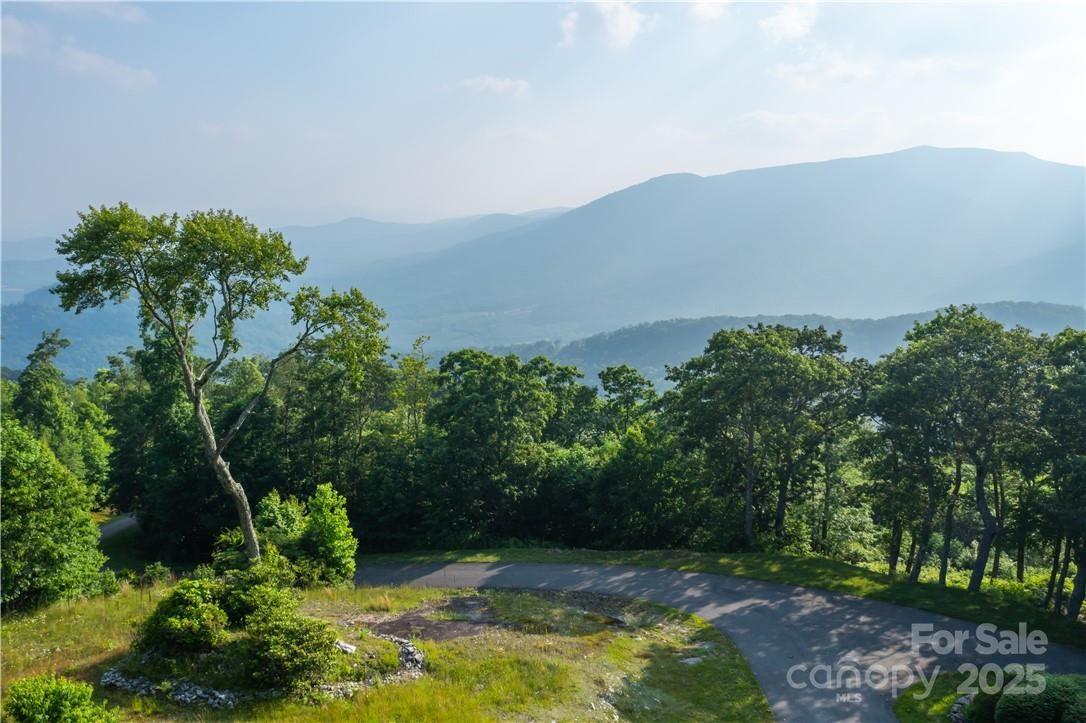 1264 Mountain Laurel Parkway Newland NC 28657
